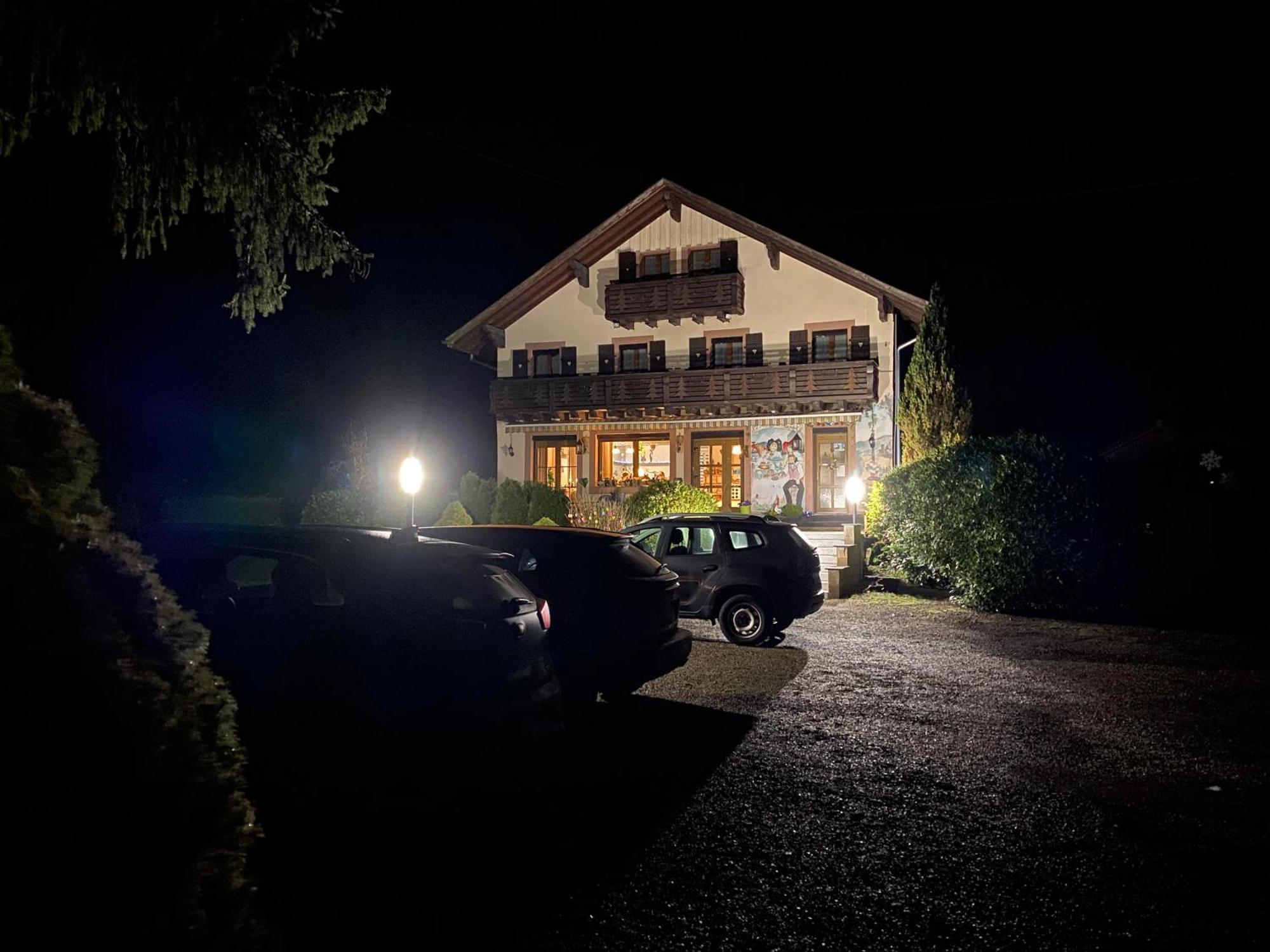 Chambres D'Hotes Des Cascades St-Nicolas Kruth Bagian luar foto