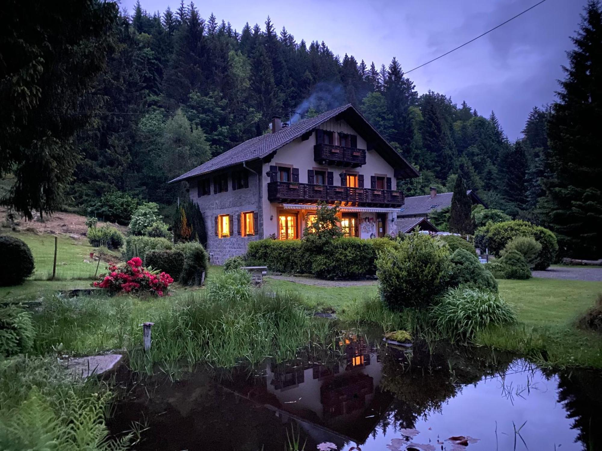 Chambres D'Hotes Des Cascades St-Nicolas Kruth Bagian luar foto